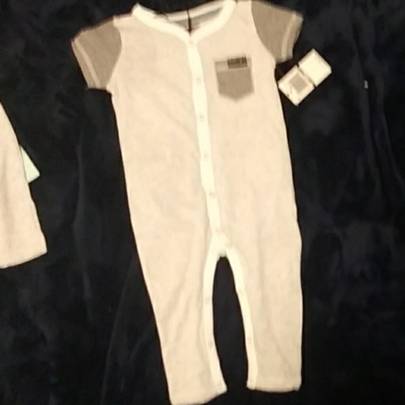 Baby clothes brand new - Picture 4 of 5